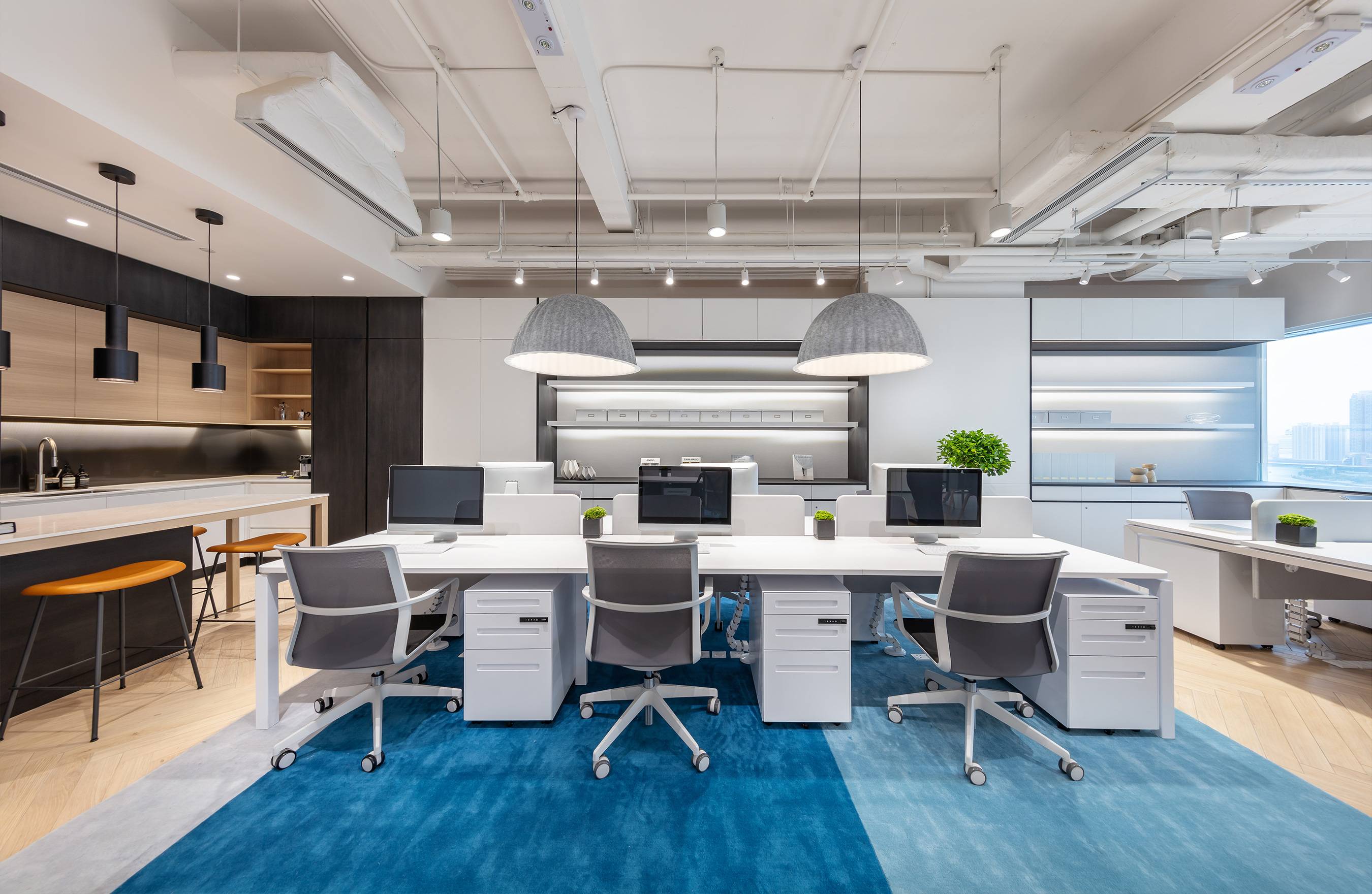 Project Tour | A Modern and Clear Office